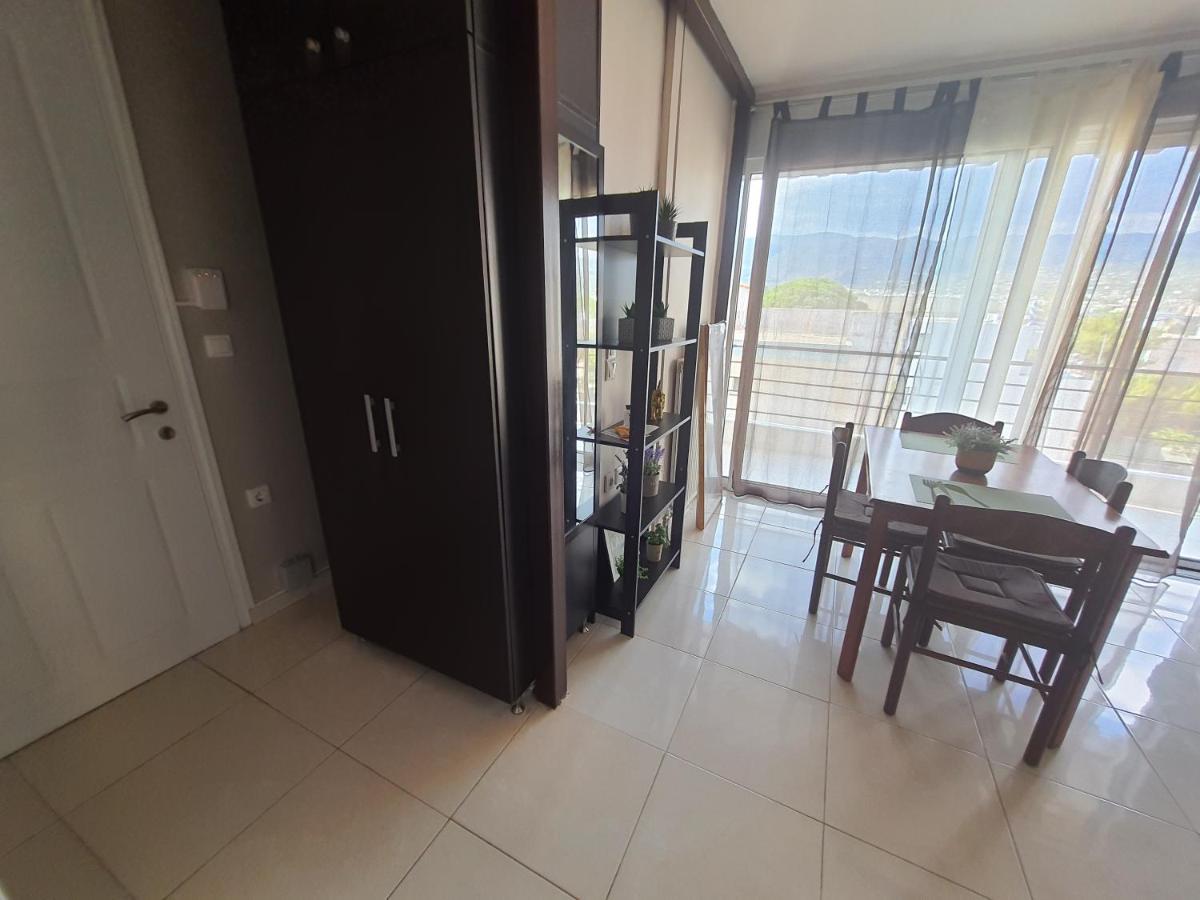 Seaside Beach Apartment Kalamáta Eksteriør bilde